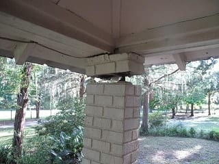 garage column crack